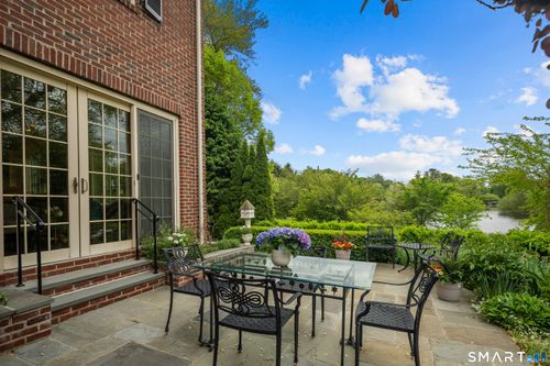 36 Richmond Hill Rd, New Canaan, CT, 06840-5301 | Card Image
