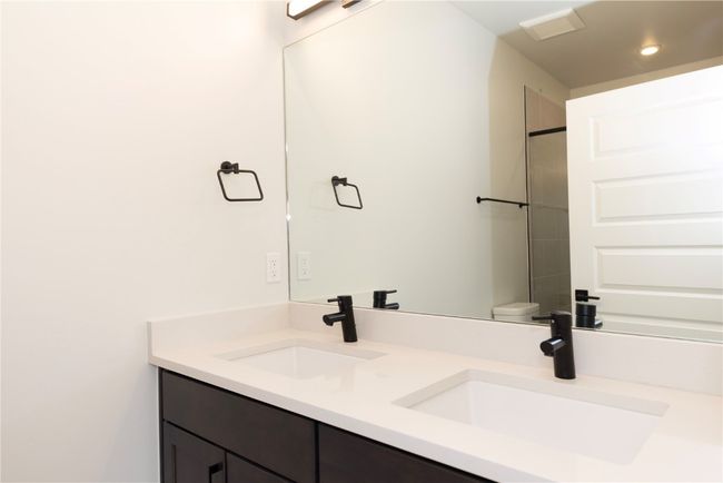 105 - 35 Argentine Ct, Condo with 2 bedrooms, 2 bathrooms and null parking in KEYSTONE CO | Image 26