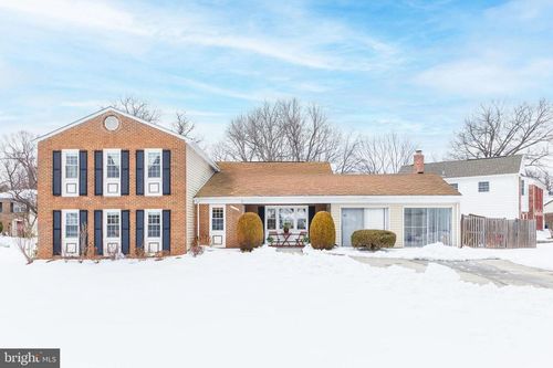 2104 Maleady Dr, HERNDON, VA, 20170-4021 | Card Image