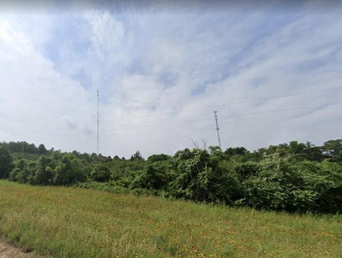 000 E I-10, Gonzales, TX, 78629 | Card Image