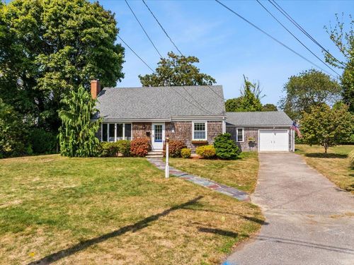 57 Meadow Ln, Falmouth, MA, 02540-2735 | Card Image