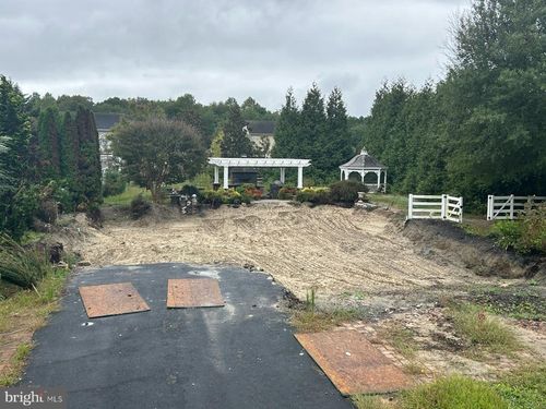 24682 Shoreline Dr, MILLSBORO, DE, 19966-7204 | Card Image