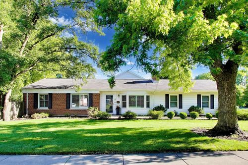 800 Hunter Rd, Glenview, IL, 60025-3308 | Card Image