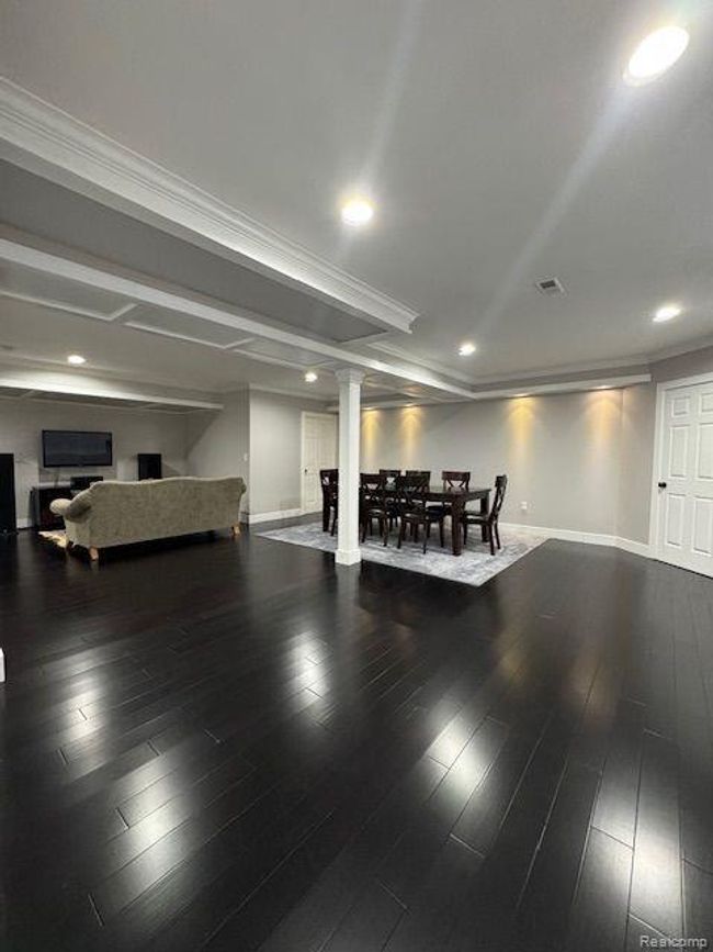 Basement area | Image 29