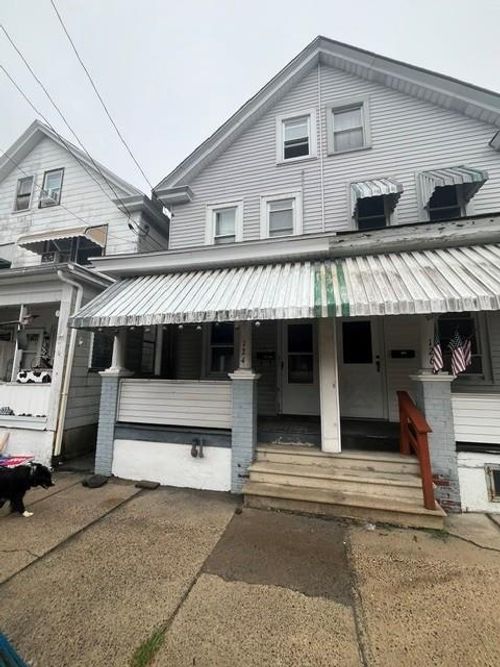124 E Fell St, Summit Hill, PA, 18250-1206 | Card Image