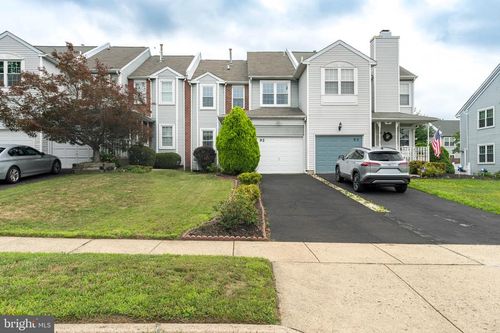 92 Kirkwood Dr, NEWTOWN, PA, 18940-1791 | Card Image
