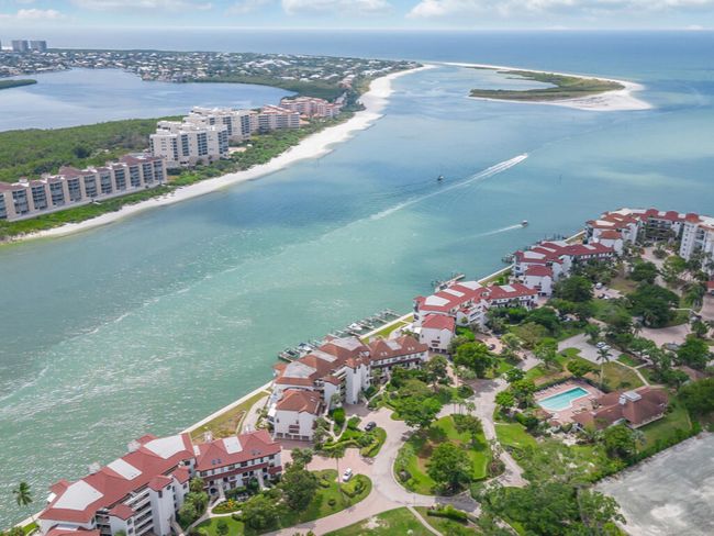 232 - 232 La Peninsula Blvd, Condo with 2 bedrooms, 3 bathrooms and null parking in NAPLES FL | Image 38