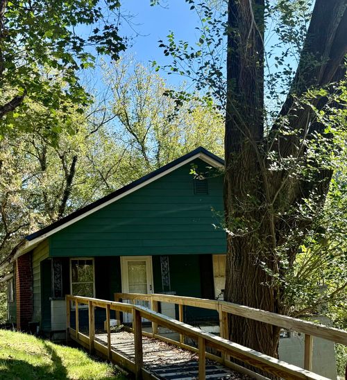 87 Red Wing Rd, Wallins Creek, KY, 40873-8830 | Card Image
