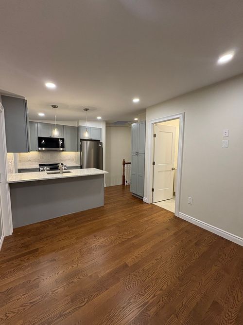 3-11 Burrill Pl, Boston, MA, 02127-4057 | Card Image