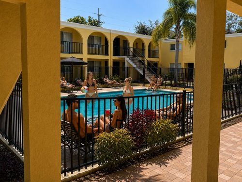 118-3206 W Azeele St, Tampa, FL, 33609-4904 | Card Image