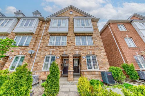7 Weston Rd, Toronto, ON, M6N5H2 | Card Image