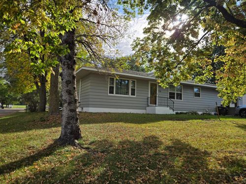 416 South St, Paynesville, MN, 56362-1723 | Card Image