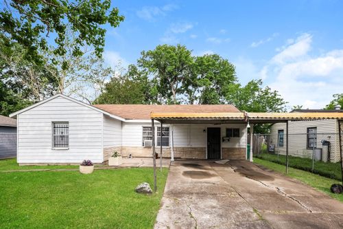 7730 Darnay Dr, Houston, TX, 77033-3534 | Card Image