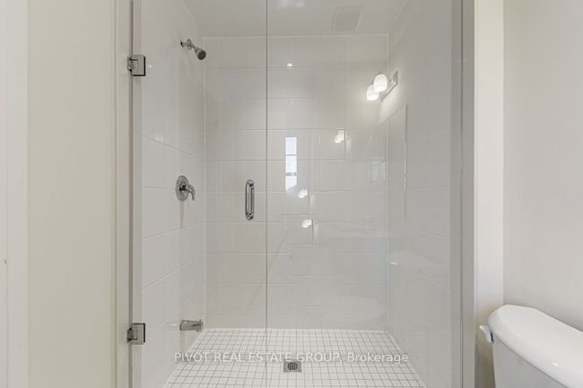 21 Kennisis Way, House attached with 3 bedrooms, 3 bathrooms and 1 parking in Vaughan ON | Image 18