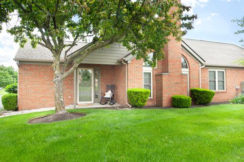 2373 Sportsman Dr, Grove City, OH, 43123-3987 | Card Image