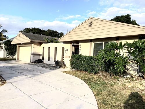 4602 Norfolk Island Pine Dr, Tamarac, FL, 33319-3534 | Card Image