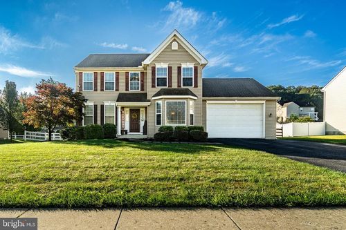 410 7th Ave, PARKESBURG, PA, 19365-1461 | Card Image
