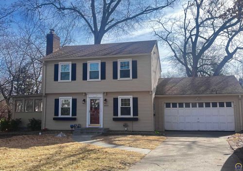 3513 Sw York Way, Topeka, KS, 66604-2509 | Card Image