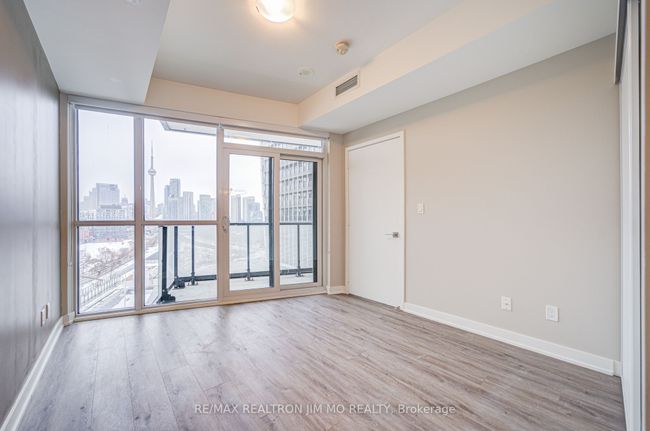 811 - 50 Ordnance St, Condo with 3 bedrooms, 2 bathrooms and 1 parking in Toronto ON | Image 28