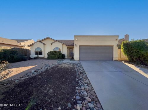 9248 N Eaglestone Loop, Tucson, AZ, 85742-9317 | Card Image