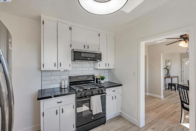 2715 Frazier Ave, House other with 3 bedrooms, 1 bathrooms and 1 parking in Oakland CA | Image 12
