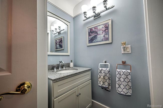 HALF BATH | Image 27