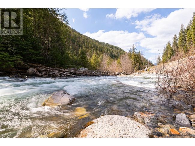 DL 10612 Highway 3, Home with 0 bedrooms, 0 bathrooms and null parking in Salmo BC | Image 8