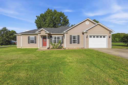 15 Griffin St, Ward, AR, 72176-9352 | Card Image