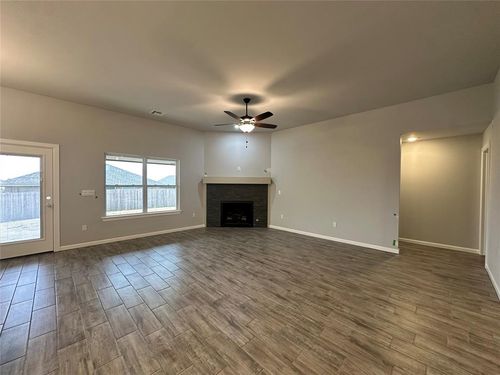 1000 Redwood Creek Dr, Yukon, OK, 73099-3552 | Card Image