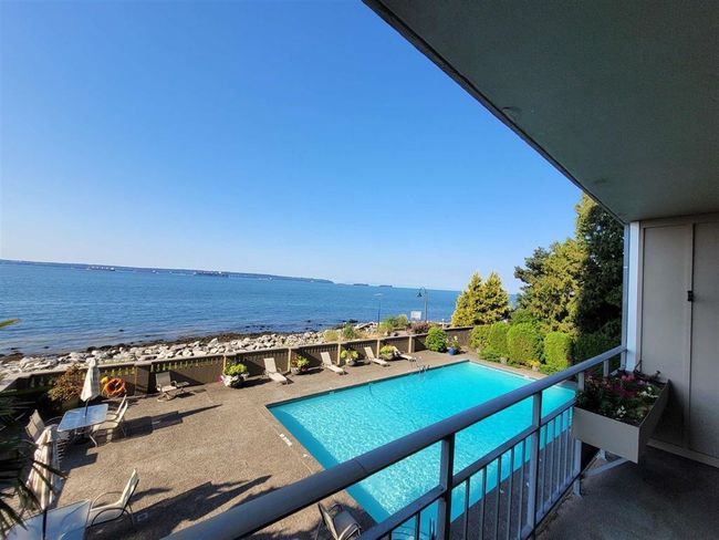 103 - 150 24 Street, Condo with 2 bedrooms, 2 bathrooms and 1 parking in West Vancouver BC | Image 17