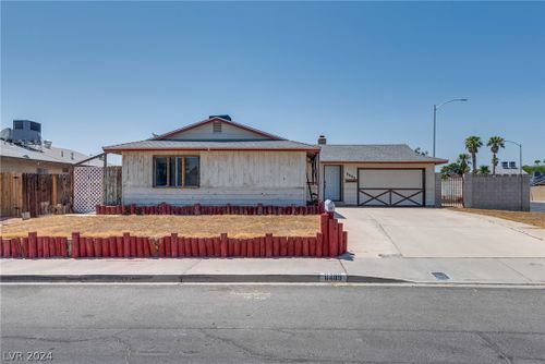 6489 Gunderson Boulevard, Las Vegas, NV, 89103 | Card Image