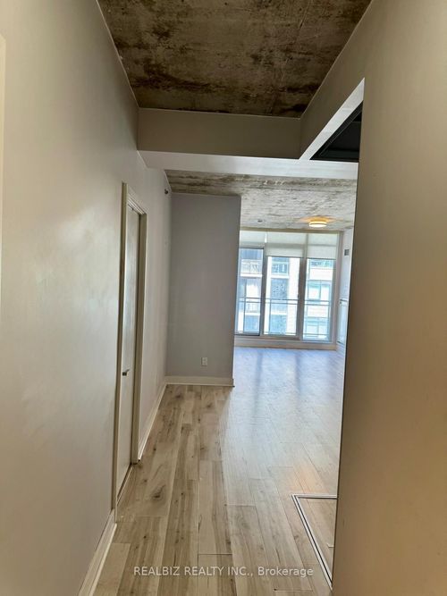 429-20 Minowan Miikan Lane, Toronto, ON, M6J0E5 | Card Image