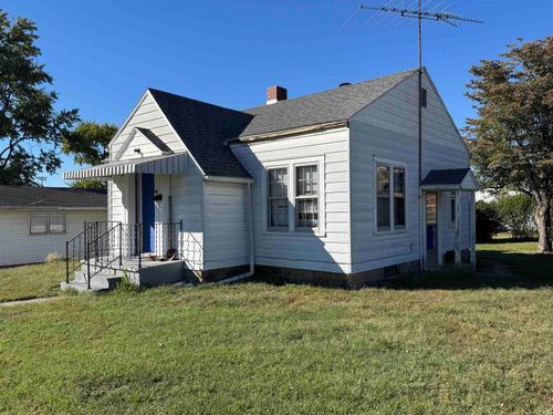 911 W Williams Street, Oakland City, IN, 47670 | Card Image