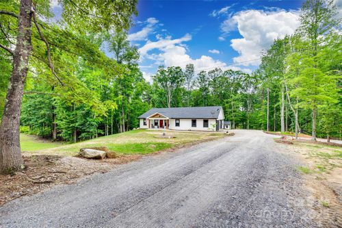 822 Rock Cut Rd, Smyrna, SC, 29743-7754 | Card Image