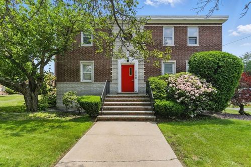 apt-3-42 Newman Rd, Malden, MA, 02148-7552 | Card Image