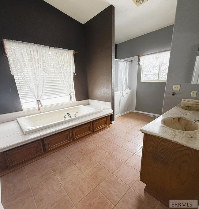 15 Northern Lights Road, House other with 3 bedrooms, 2 bathrooms and 2 parking in Salmon ID | Image 44