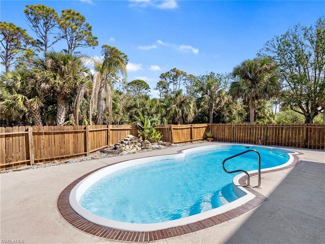 4724 Pembrooke Ln, House other with 3 bedrooms, 2 bathrooms and 2 parking in BONITA SPRINGS FL | Image 20