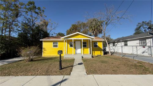 8204 N Semmes St, TAMPA, FL, 33604-3462 | Card Image