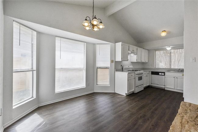 New blinds installed throughout the home in March '22. | Image 7