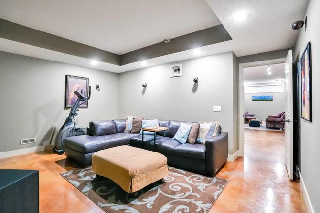 511 Evergreen Circle Sw, House other with 3 bedrooms, 3 bathrooms and 4 parking in Calgary AB | Image 29