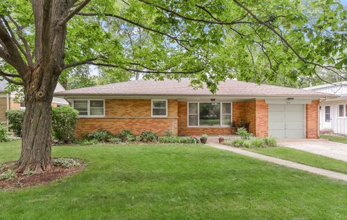 418 Bryant Ave, Glen Ellyn, IL, 60137-5234 | Card Image