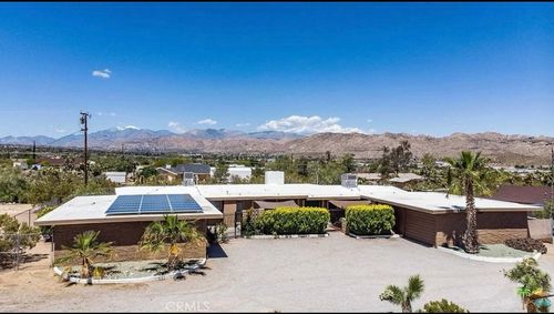 b-7432 Victoria Ave, Yucca Valley, CA, 92284-8008 | Card Image