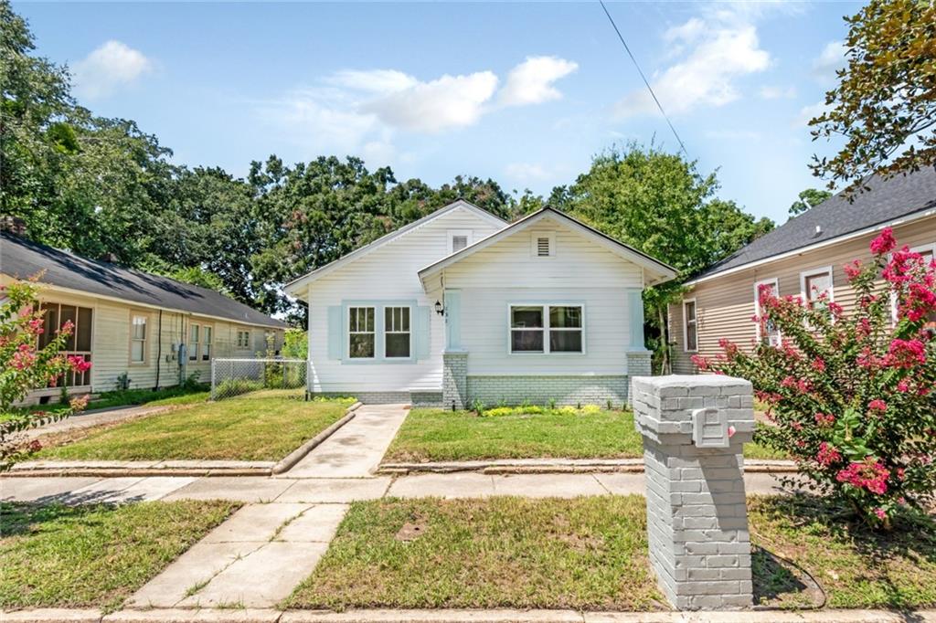 Bush Ave, Mobile, AL 36604