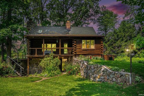 9162 W Old Road 30, Etna Green, IN, 46524-9775 | Card Image