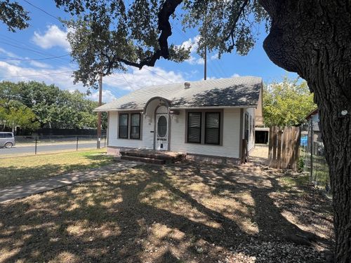 916 W Live Oak St, Austin, TX, 78704-5035 | Card Image