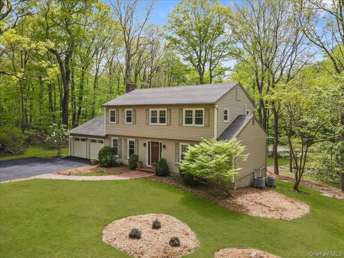 10 Silvermine Dr, South Salem, NY, 10590-2115 | Card Image