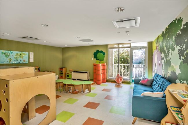 APT-1806 - 40 College Point Blvd, Condo with 2 bedrooms, 2 bathrooms and null parking in Flushing NY | Image 26