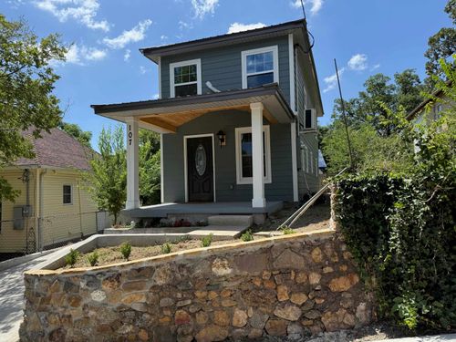 107 Liberty St, Hot Springs, AR, 71913-3720 | Card Image