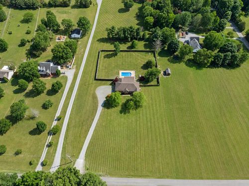 7291 W Cook Rd, Springfield, TN, 37172-6443 | Card Image