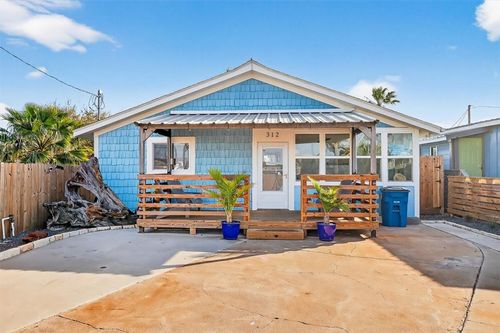 312 White Ave, Port Aransas, TX, 78373-5144 | Card Image